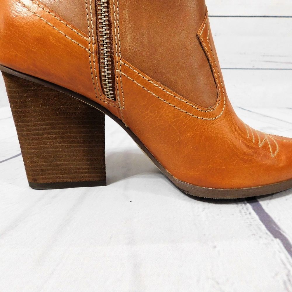 Donald Pliner Velle-RK Women's Leather Boots, Sz 9 - Picture 8 of 8